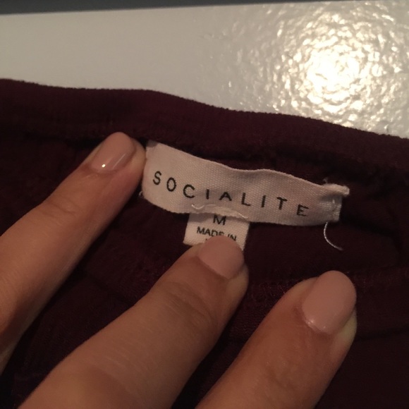 Lacy Maroon off the shoulder top - Picture 3 of 3